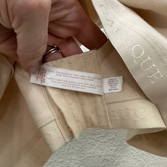 Cacique Unlined Full Coverage No Wire Adjustable Strap Bra Womens size 42DD - Picture 4 of 5